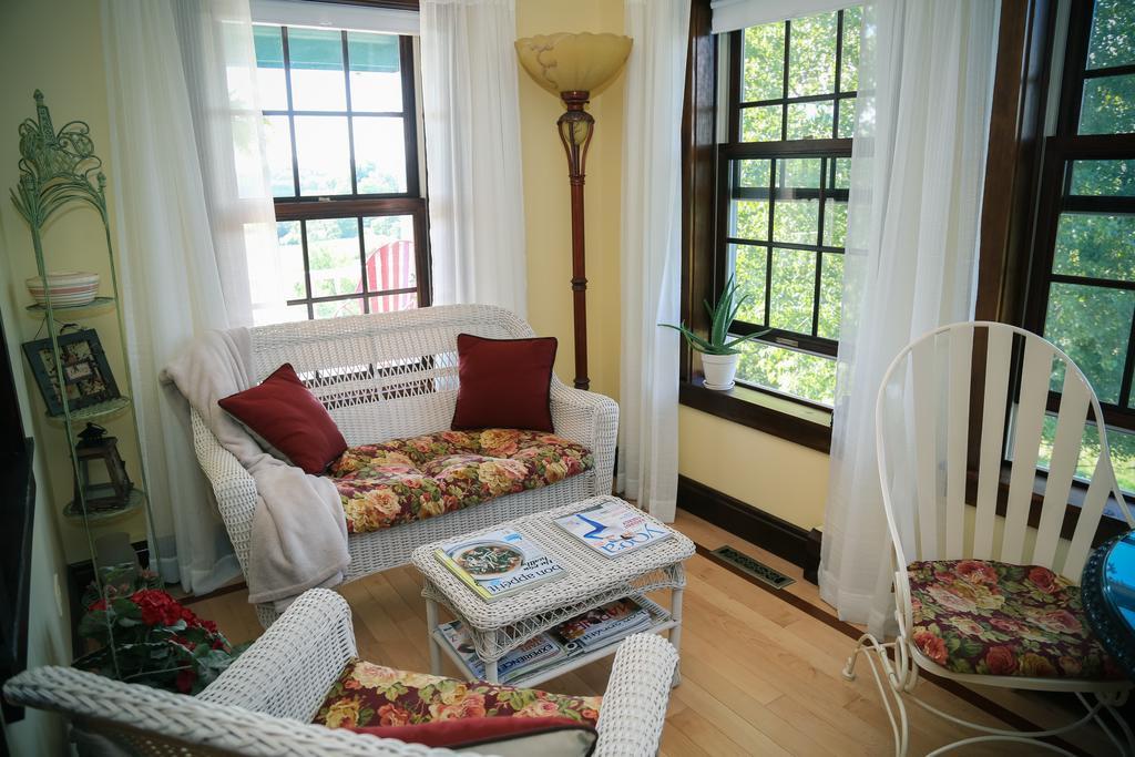 The Meier Inn, A Country Bed & Breakfast Boyceville Exteriör bild