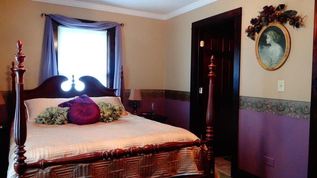 The Meier Inn, A Country Bed & Breakfast Boyceville Rum bild